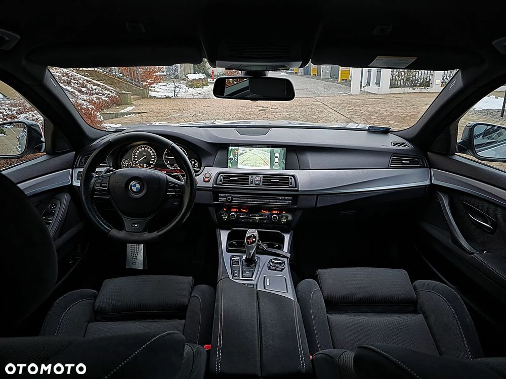 BMW Seria 5 525d xDrive - 6