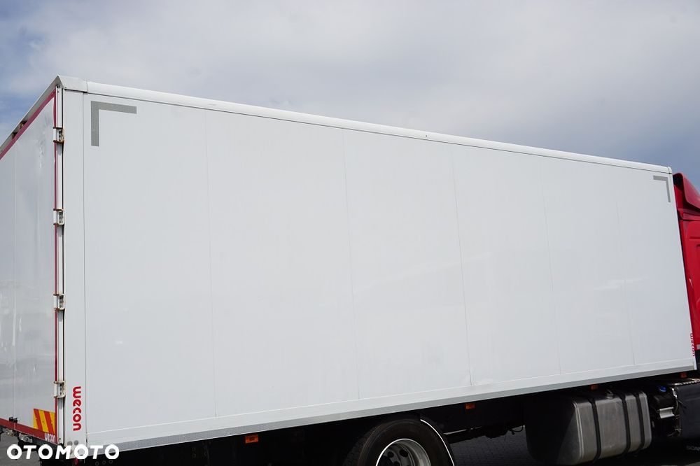 Iveco ZABUDOWA /  KONTENER / WECON  / DŁ. 6,9 M - 6