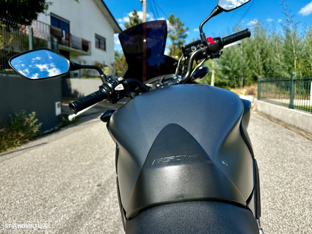 Honda CB CB650FA - 10