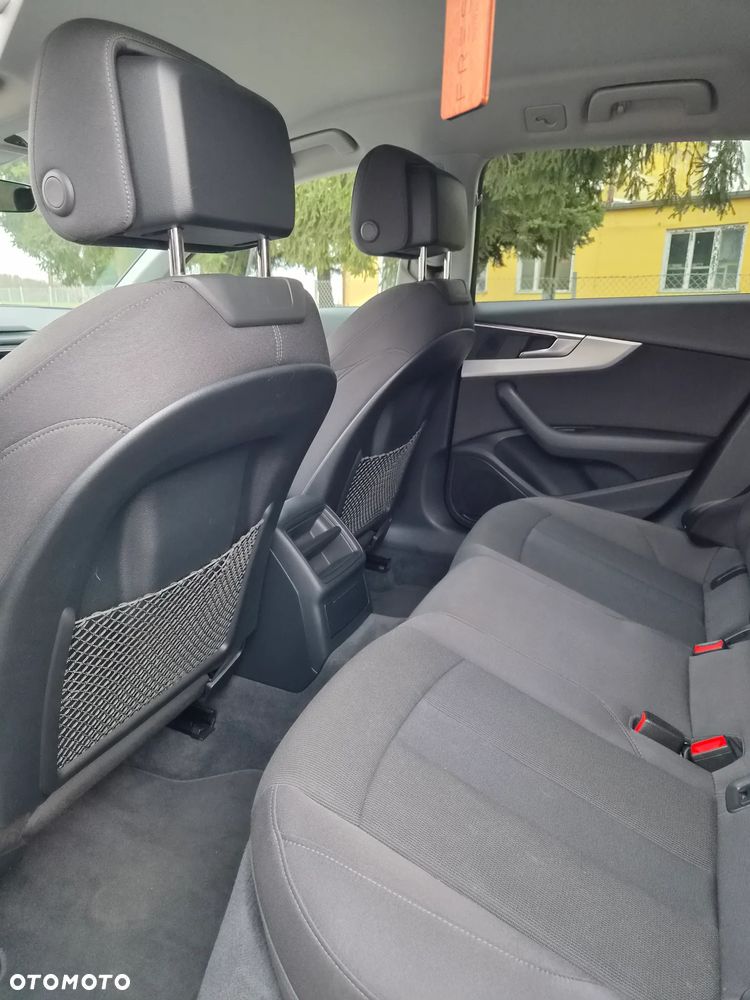 Audi A4 Avant 2.0 TDI S tronic - 12