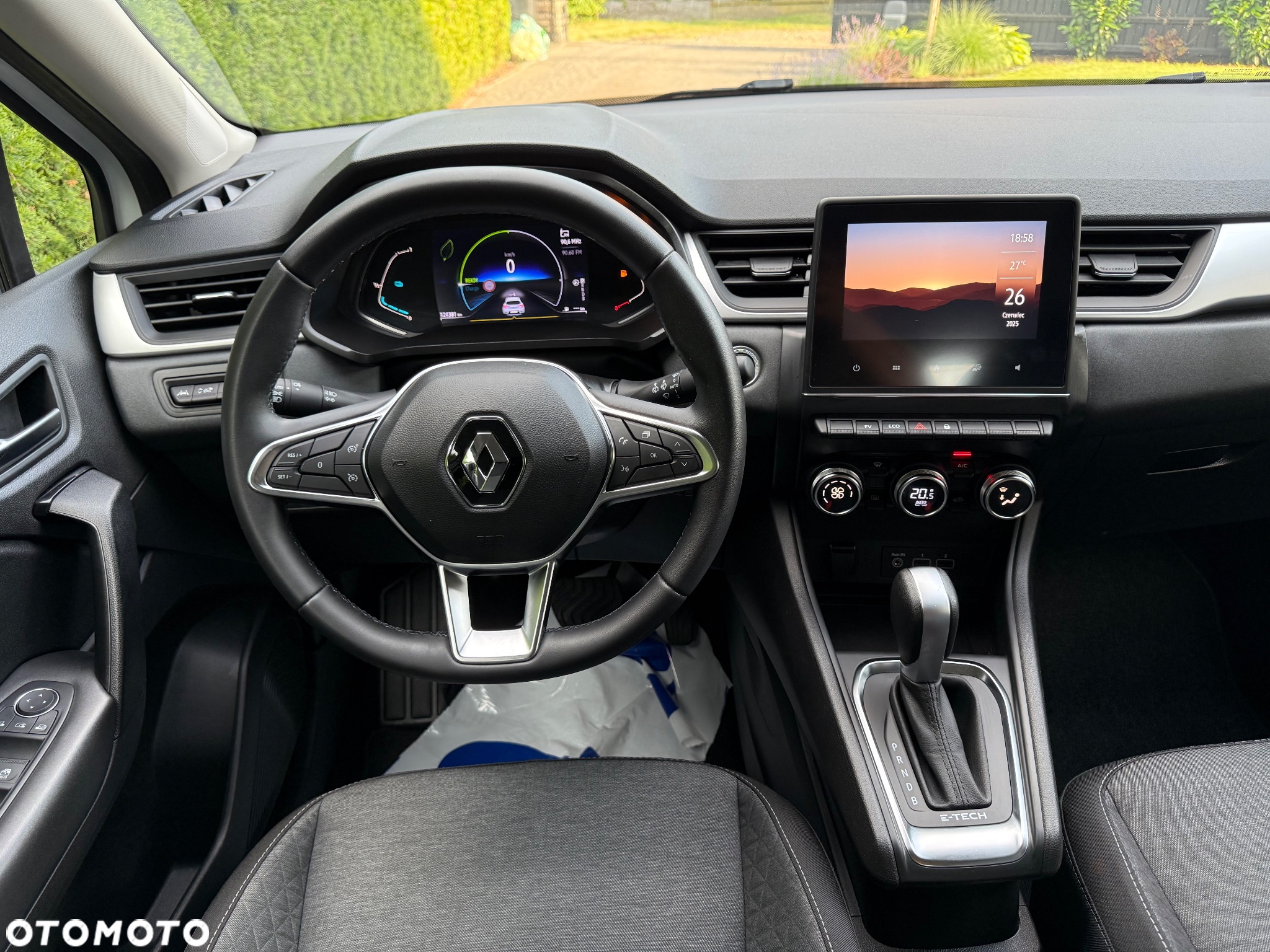 Renault Captur 1.3 TCe mHEV Intens EDC - 9