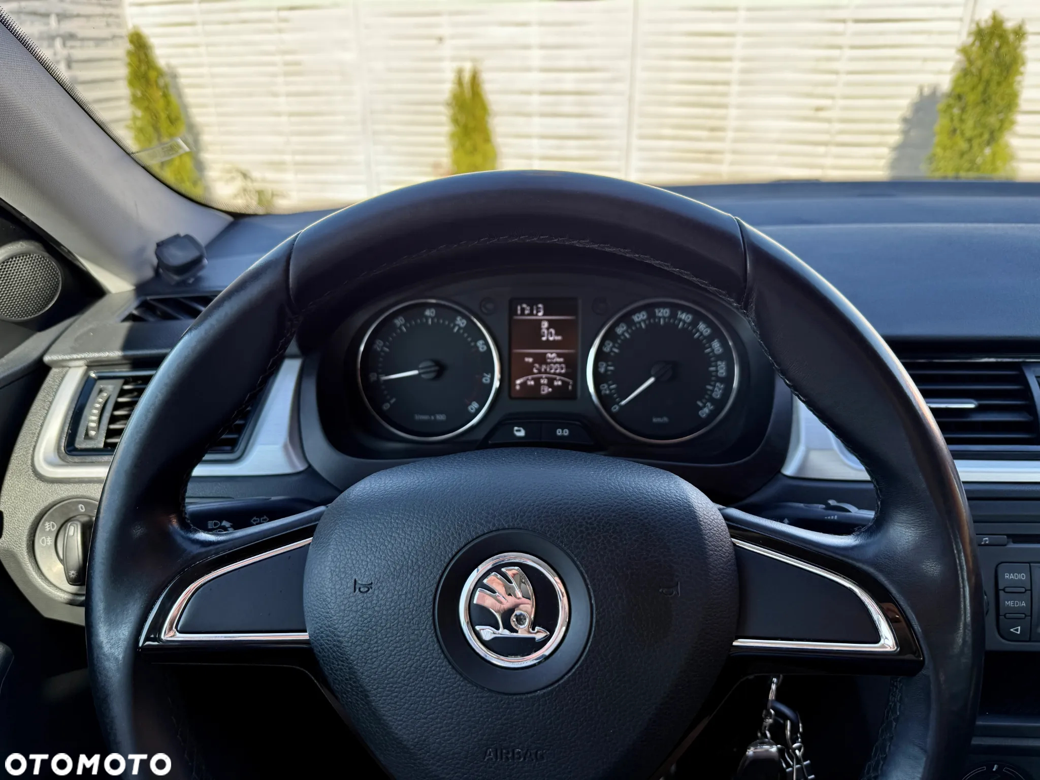 Skoda RAPID 1.2 TSI Edition - 12
