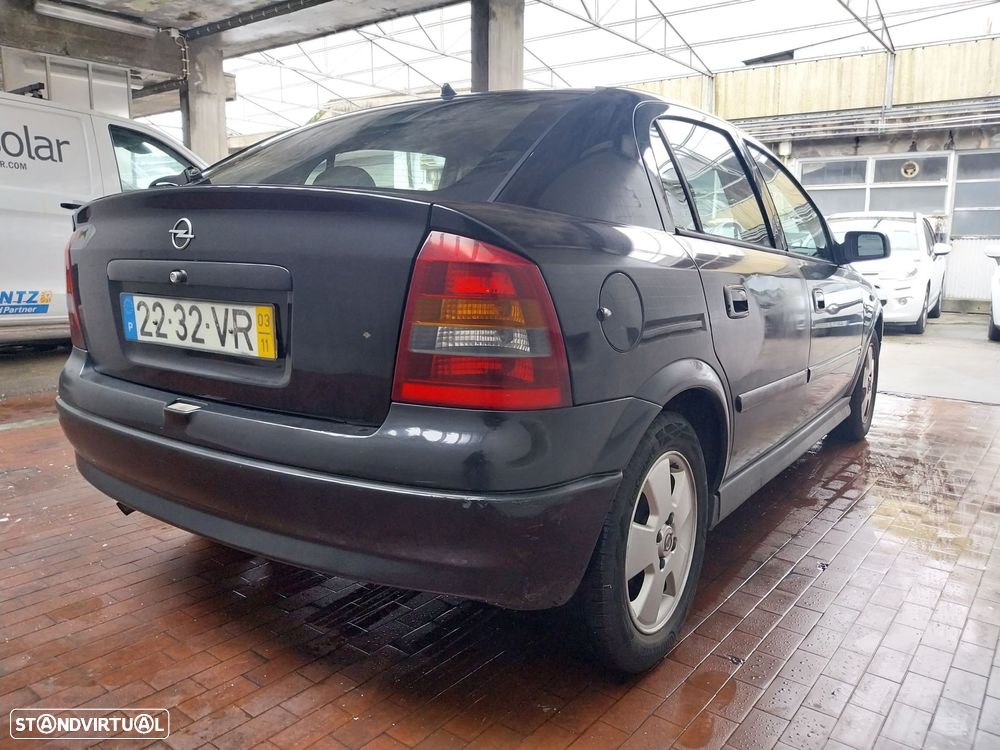 Opel Astra 1.2 Selection - 11