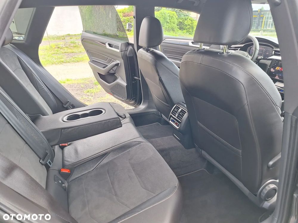 Volkswagen Arteon 2.0 TDI SCR DSG R-Line - 24