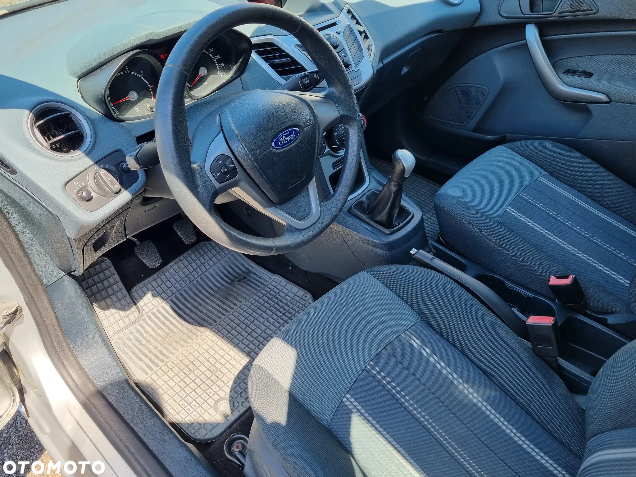 Ford Fiesta 1.25 Ambiente EU5 - 8