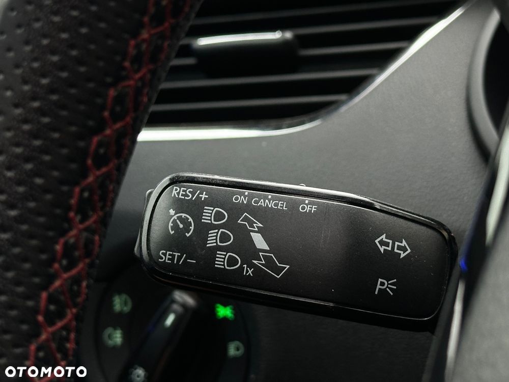 Skoda Octavia 2.0 TDI RS DSG - 27