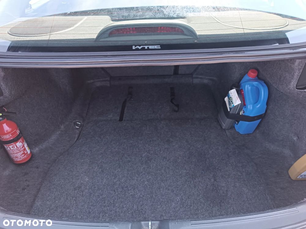 Honda Accord 2.0 Comfort - 11