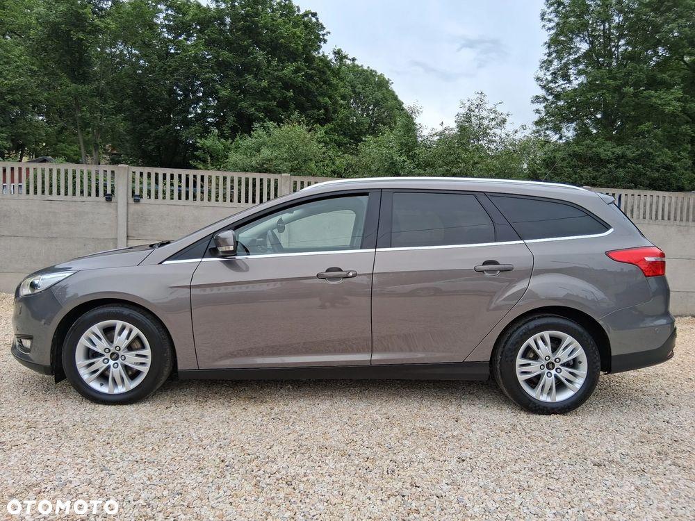 Ford Focus 2.0 TDCi DPF Titanium - 5