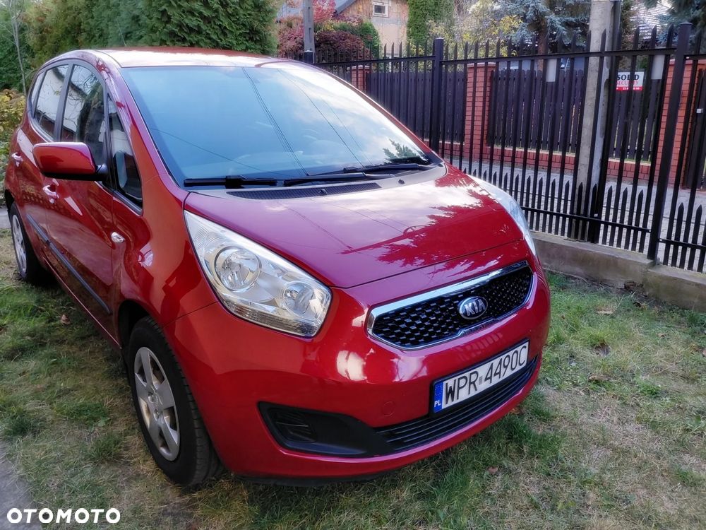 Kia Venga 1.6 L - 9