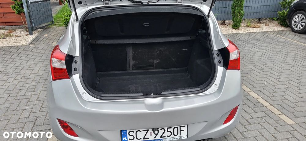 Hyundai i30 1.4 Comfort - 22