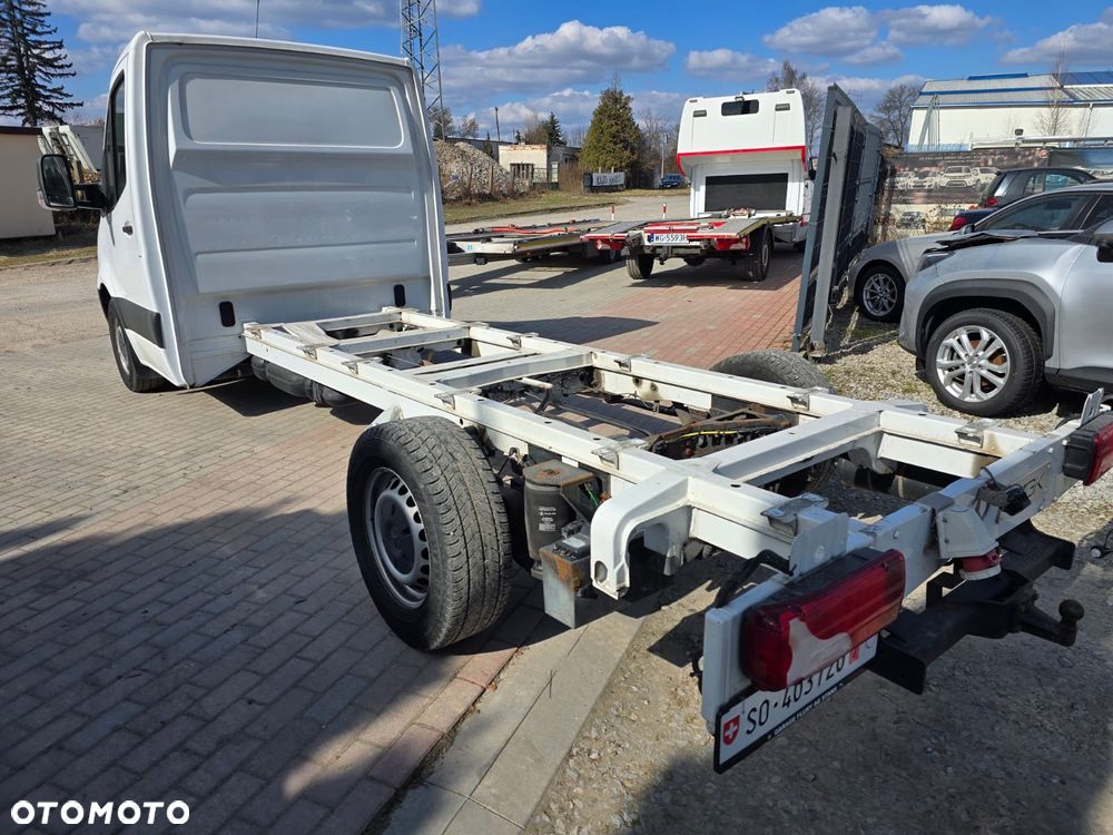 Mercedes-Benz Sprinter - 3