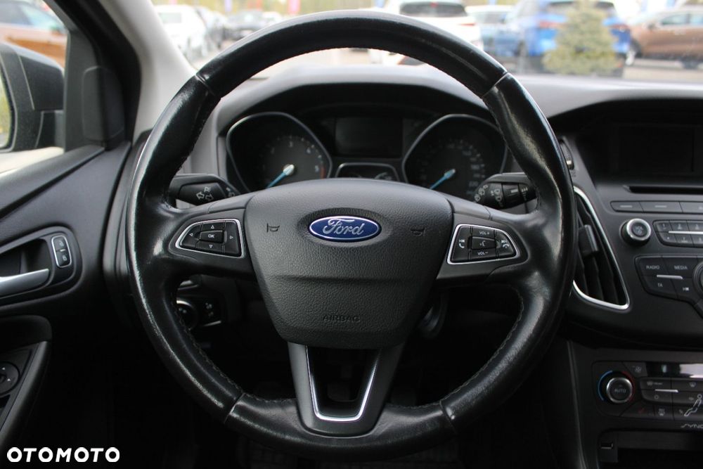 Ford Focus - 25