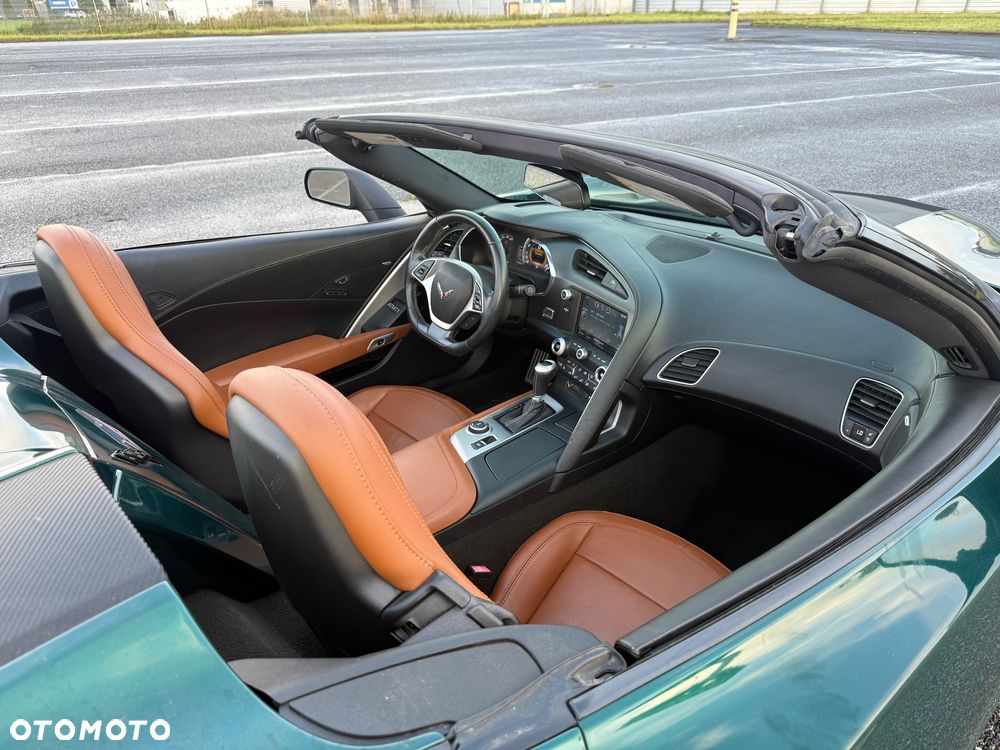 Chevrolet Corvette - 13