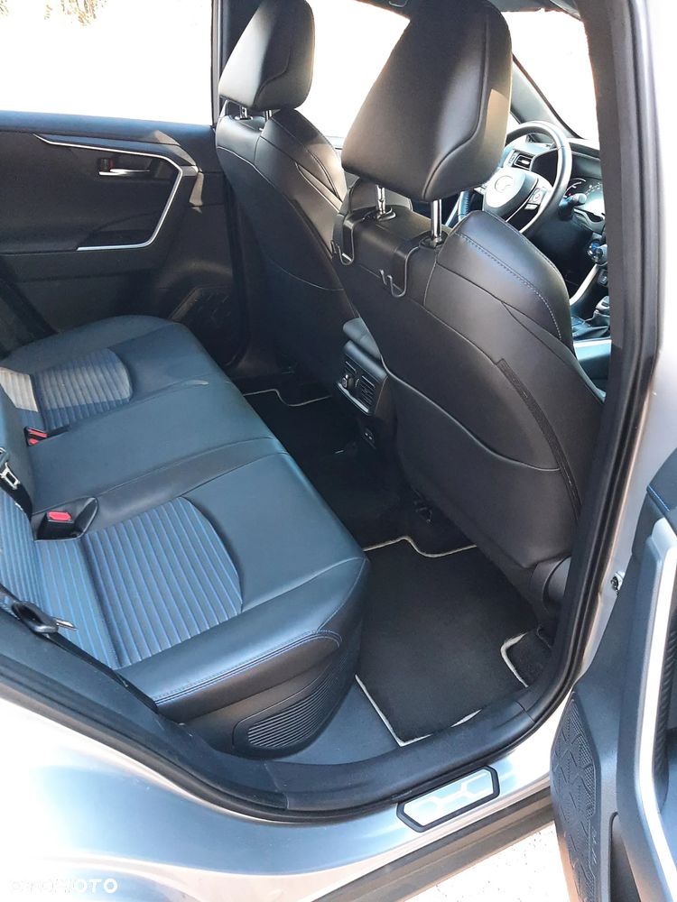 Toyota RAV4 2.5 Hybrid Selection 4x4 - 8
