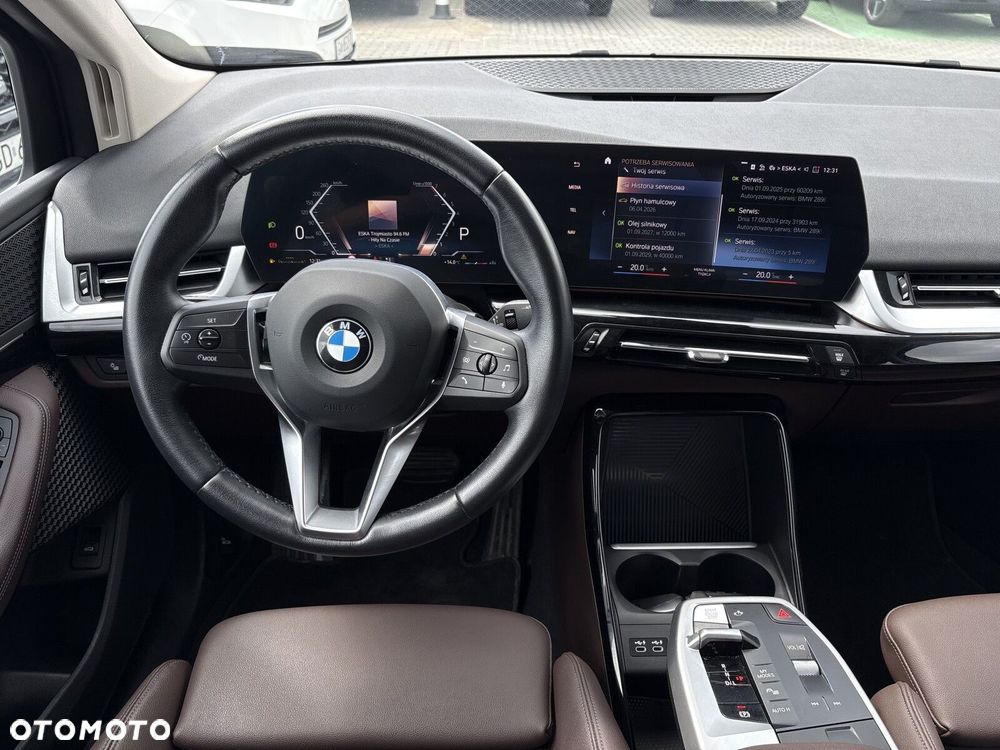 BMW Seria 2 220i mHEV - 12