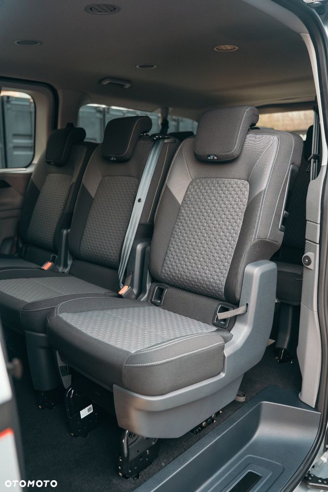 Volkswagen Caravelle 2.0 TDI L2 4Motion Life - 18