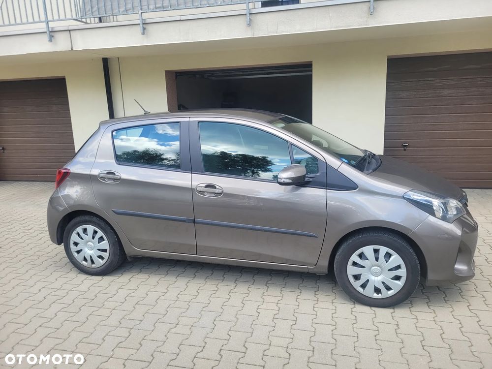 Toyota Yaris 1.33 Active EU6 - 4