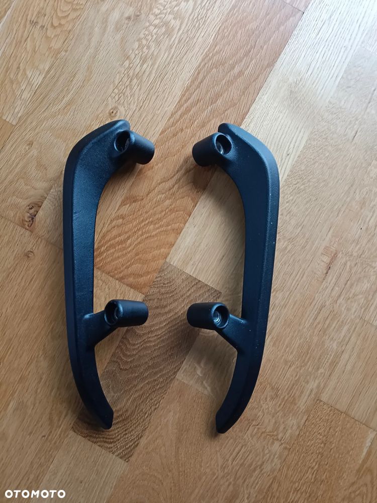 Royal Enfield Meteor 350 Prawy lewy uchwyt pasazera raczka stelaz 1100612/C 1100613/C uchwyty raczki komplet wspornik grab rails