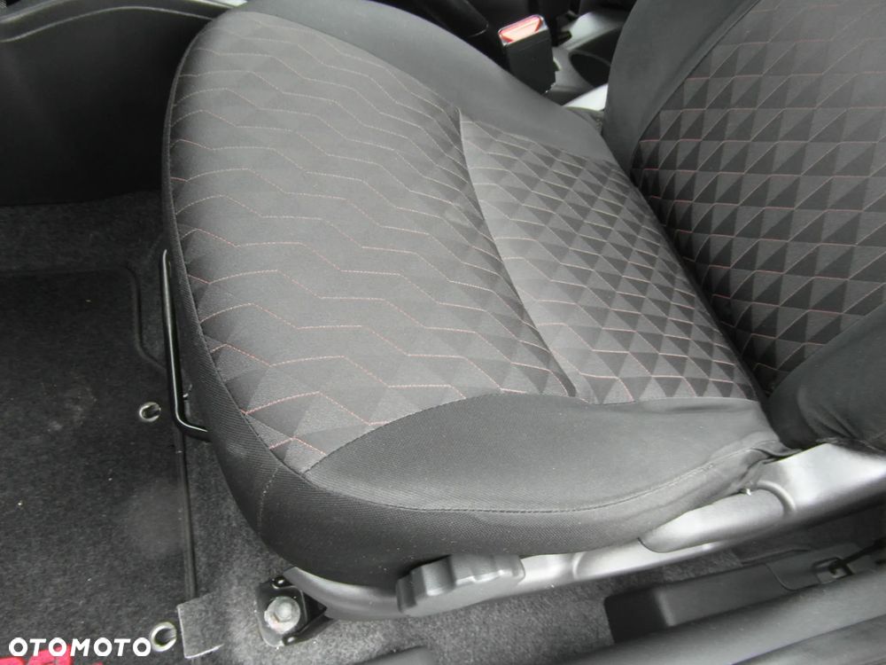 Mitsubishi Space Star 1.2 Spirit - 17