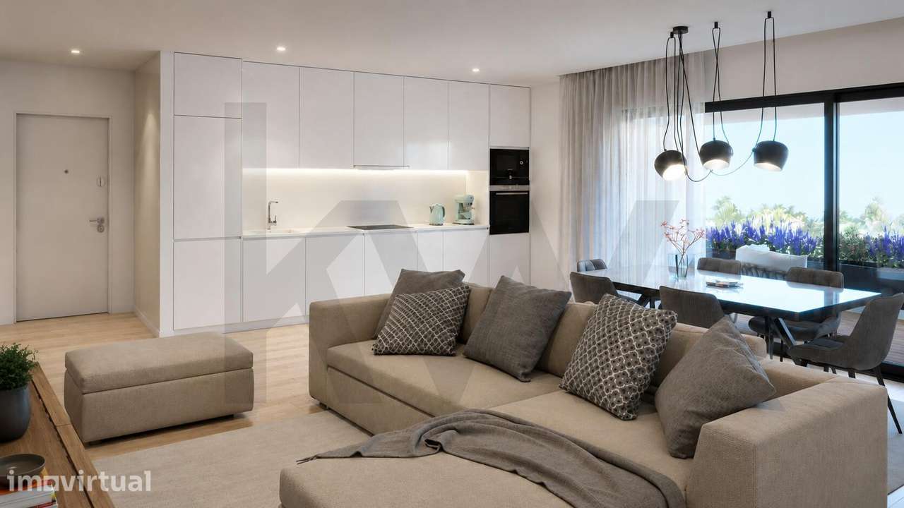 Apartamento T2, com varanda e lugar de garagem à venda em Freamunde - Grande imagem: 2/11