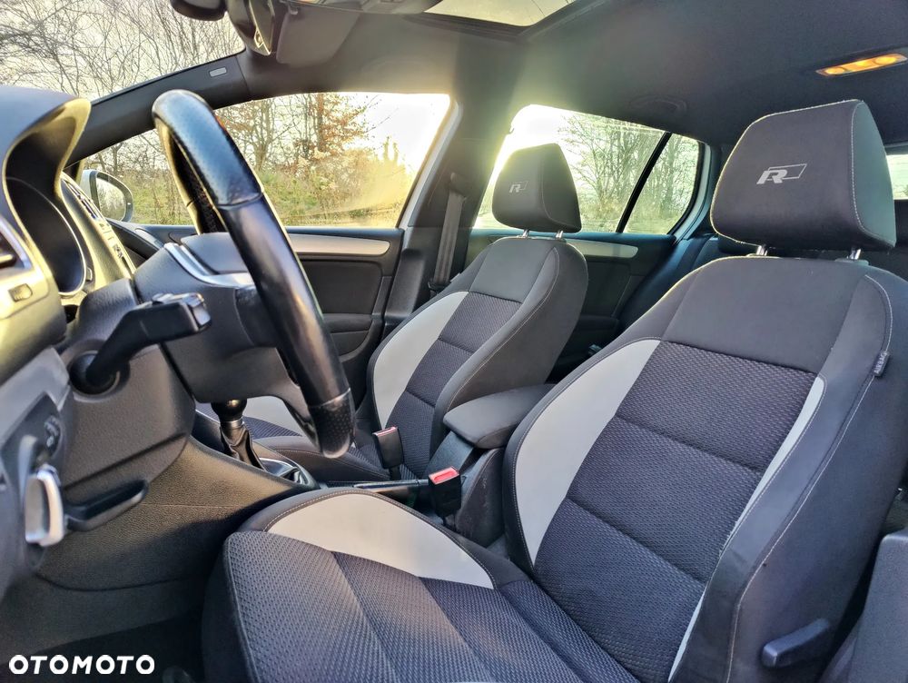 Volkswagen Golf 2.0 TDI DPF Highline - 12