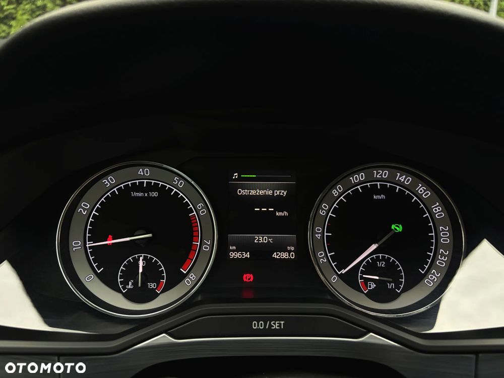Skoda Superb - 21
