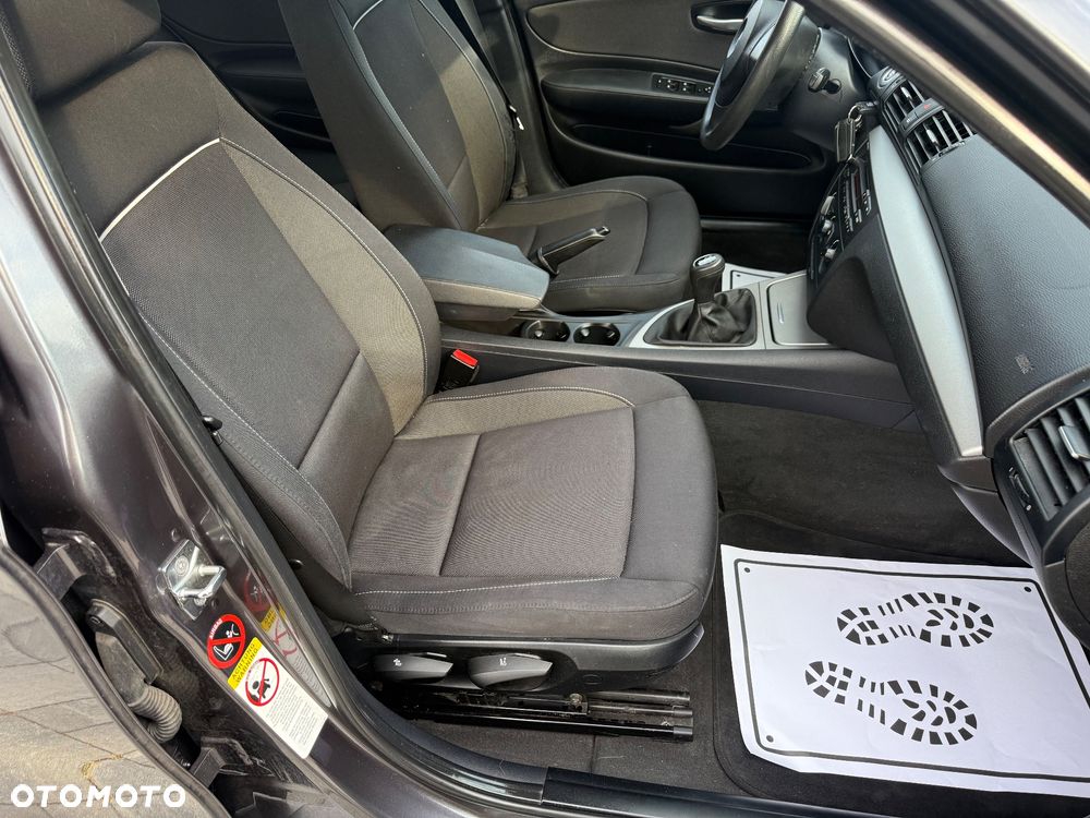BMW Seria 1 118d - 11
