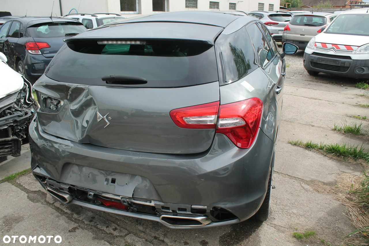 Citroën DS5 - 5