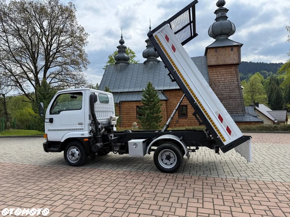 Nissan Cabstar - 17