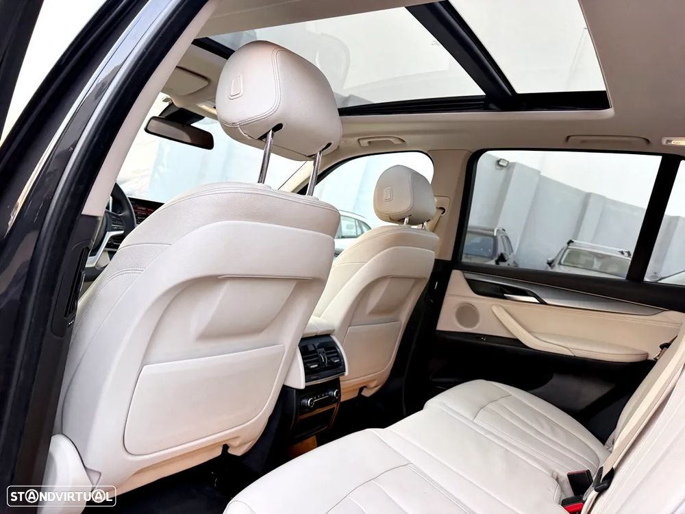 BMW X5 25 d sDrive Comfort 7L - 32
