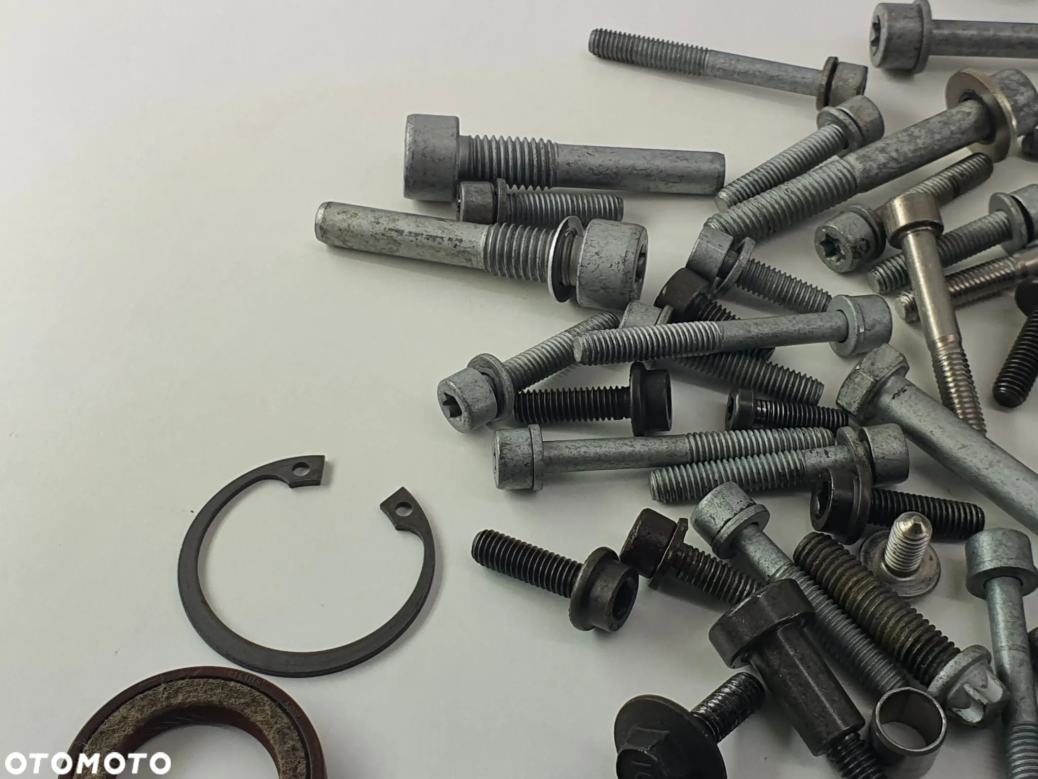 SRUBY SILNIKA SRUBA BMW 1200 R NINE T K21 K23 K25 NINET BMW GS K25 - 6