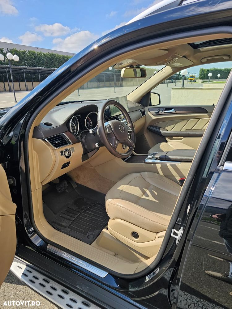 Mercedes-Benz GL - 12