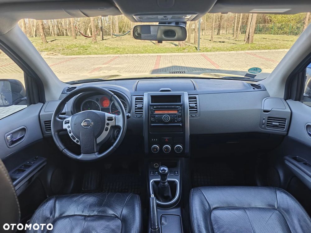 Nissan X-Trail 2.0 dCi 4x4 DPF Platinum - 22