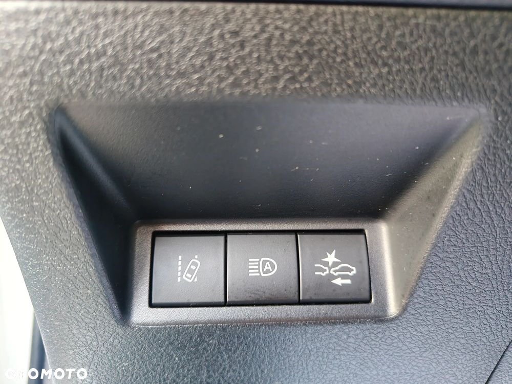 Toyota Yaris - 16