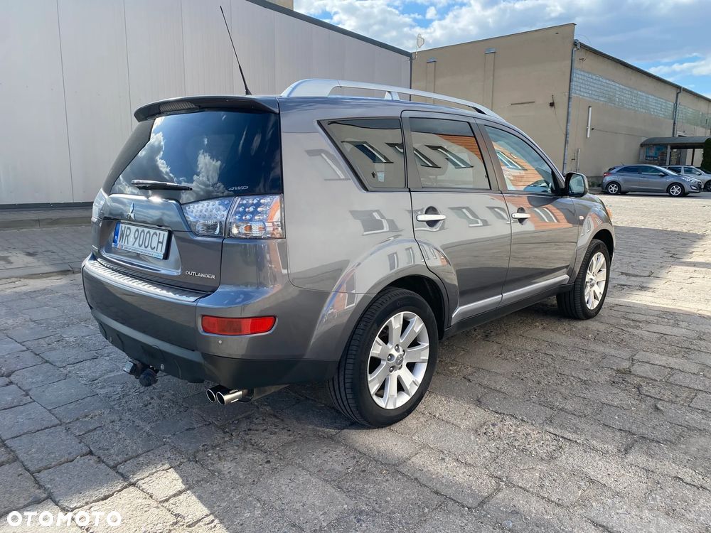 Mitsubishi Outlander 2.2 DI-D 4WD Instyle - 9