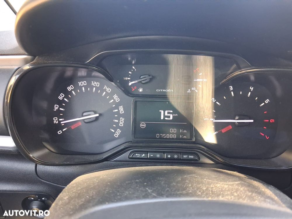 Citroën C3 1.2 PureTech BVM Shine - 18