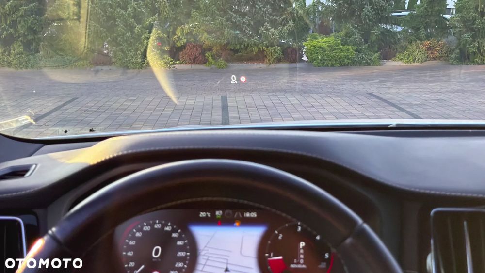 Volvo XC 60 D5 AWD Geartronic RDesign - 37
