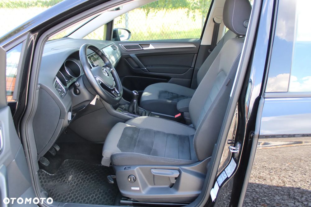 Volkswagen Golf Sportsvan - 10
