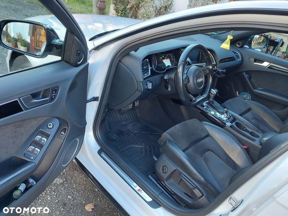 Audi A4 Avant - 20