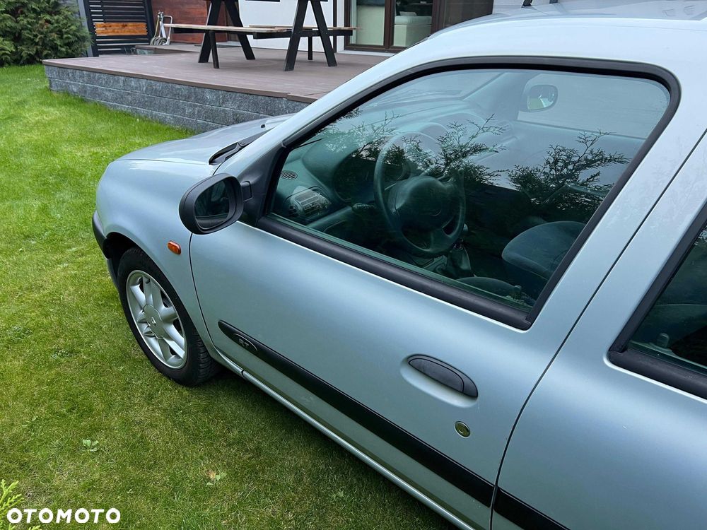 Renault Clio - 13