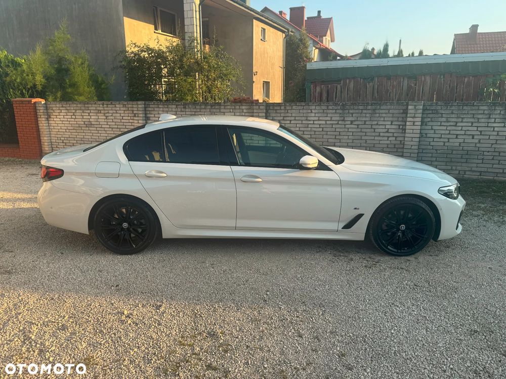 BMW Seria 5 520d xDrive M Sport sport - 5