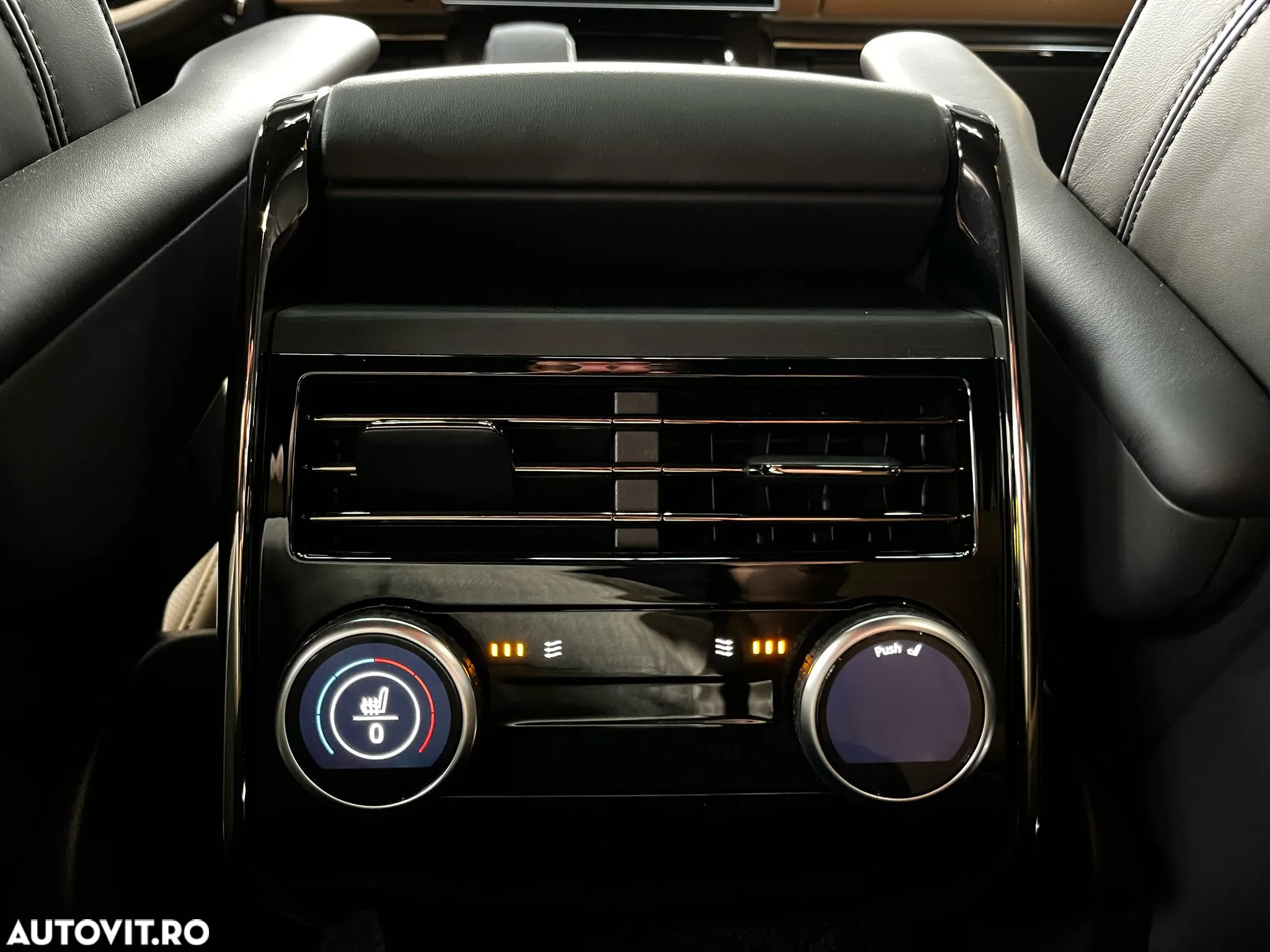 Land Rover Range Rover Sport - 30