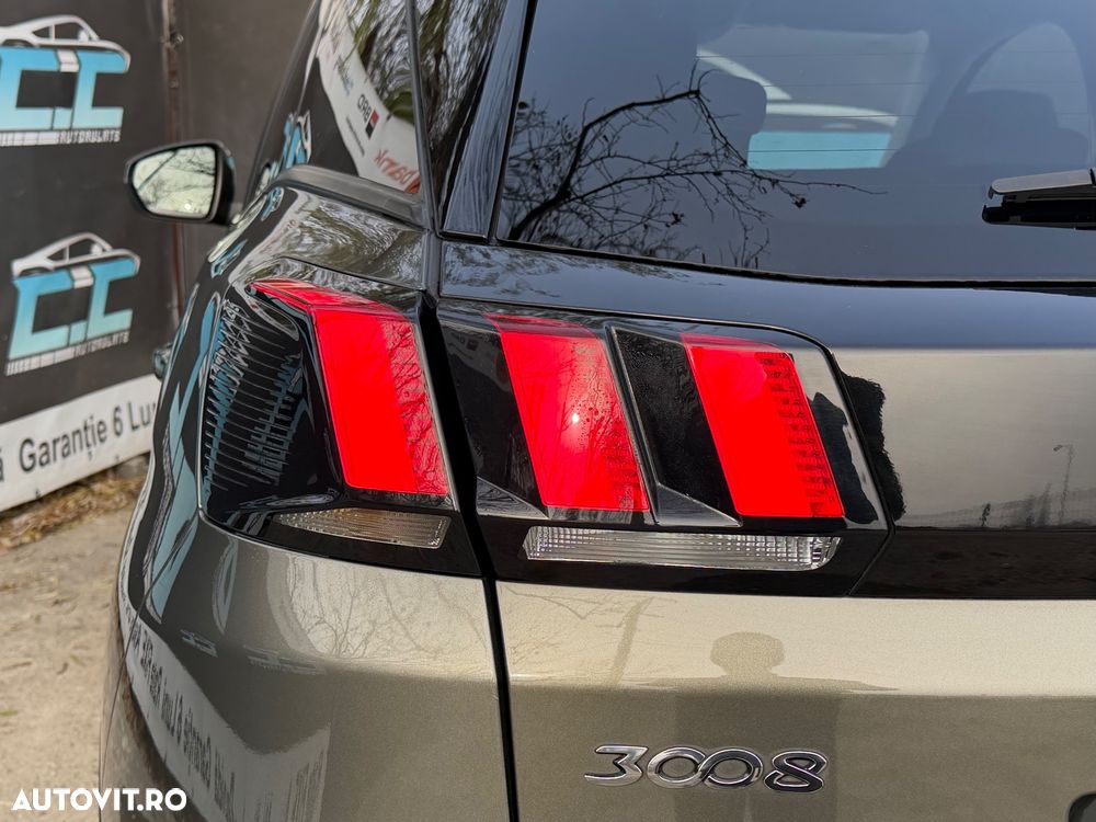 Peugeot 3008 BlueHDi 130 Stop & Start EAT8 Crossway - 30