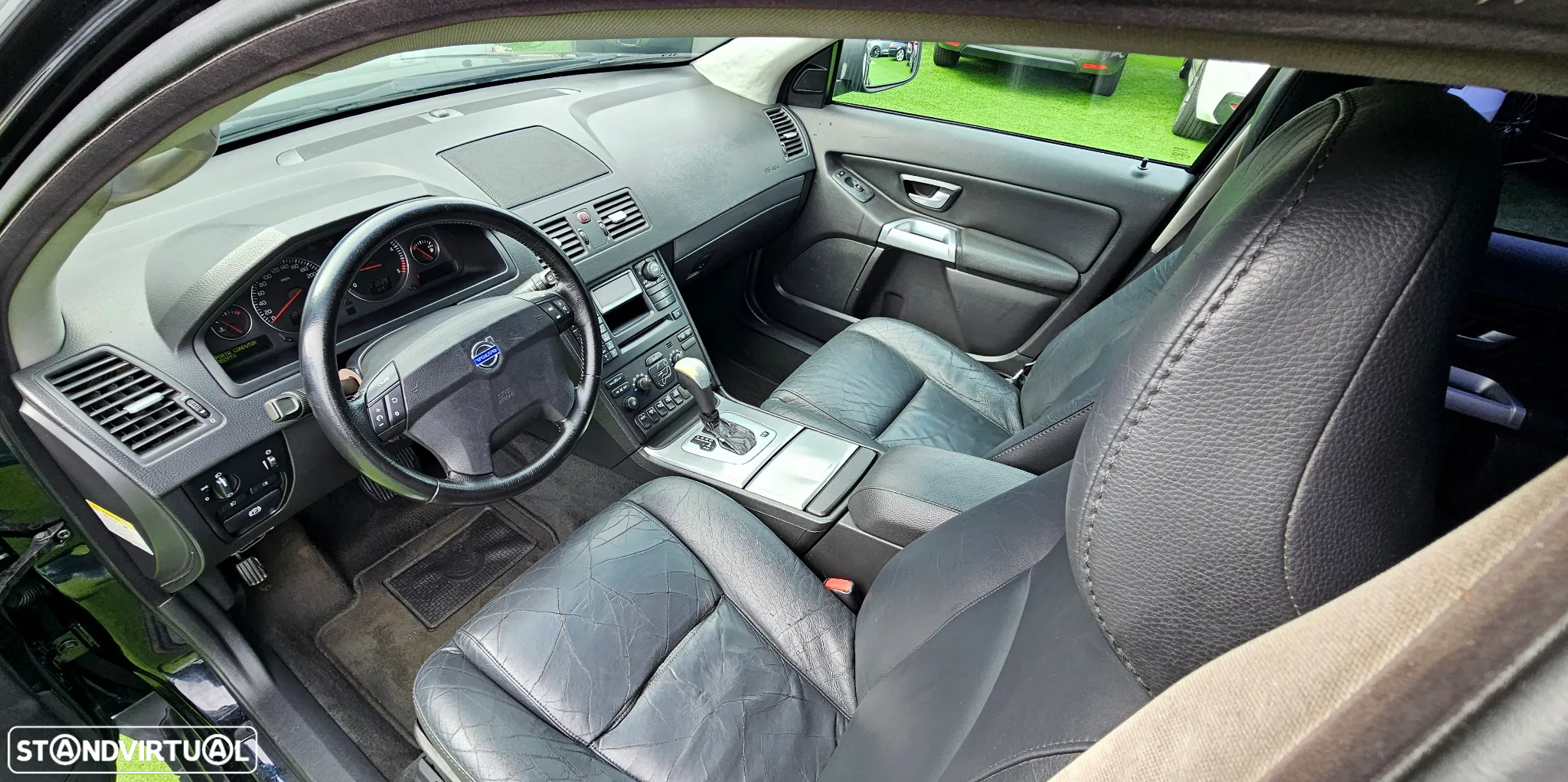 Volvo XC 90 2.4 D5 7L Executive - 16