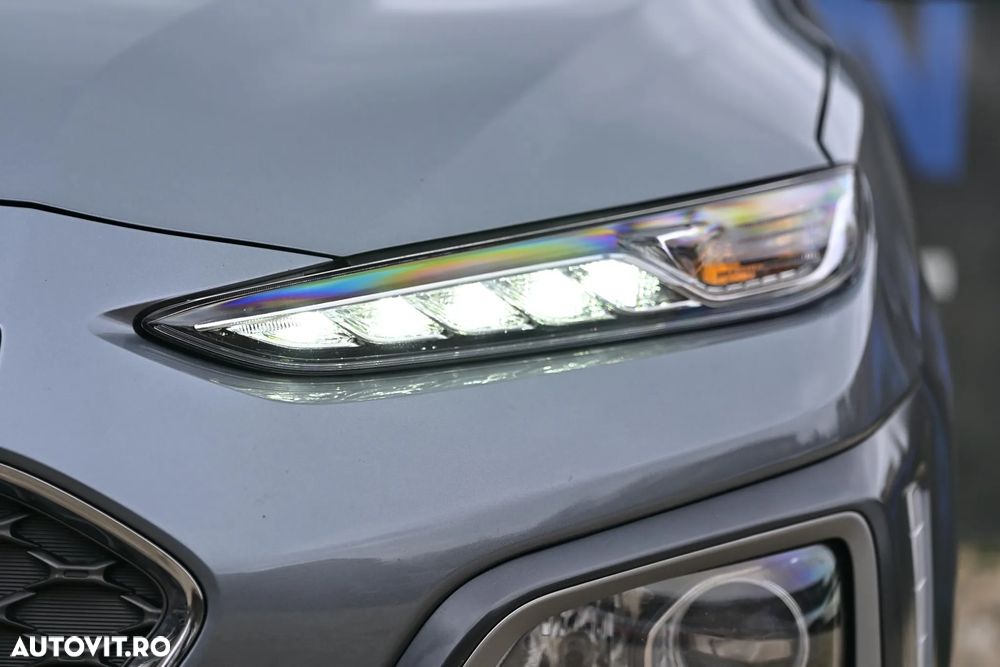 Hyundai KONA - 14