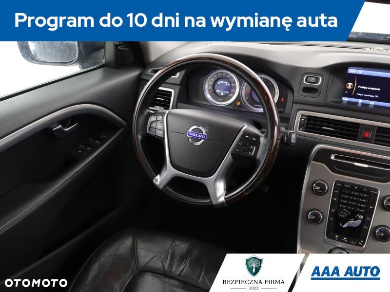 Volvo XC 70 - 9