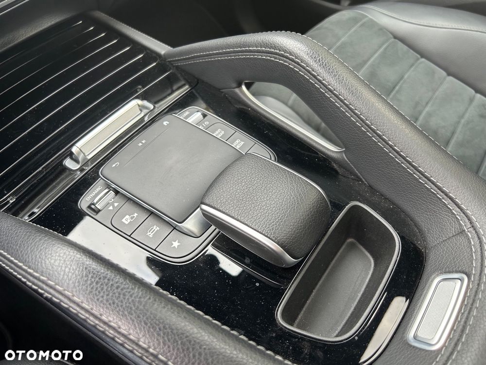 Mercedes-Benz GLE 300 d 4-Matic - 29
