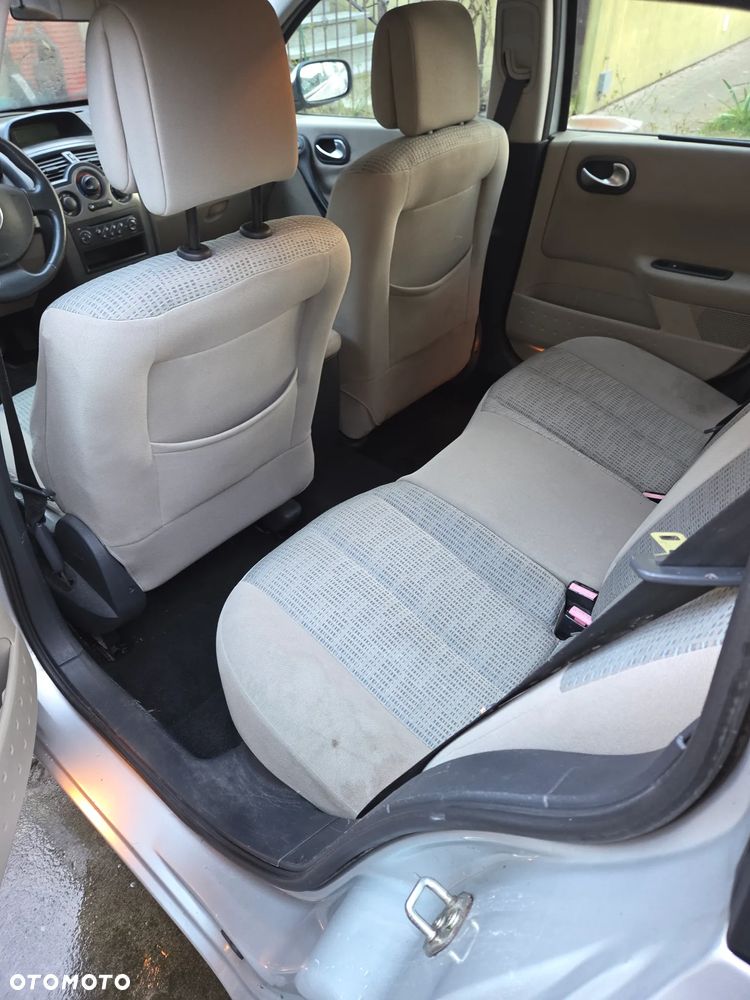 Renault Megane 1.5 dCi Expression - 5