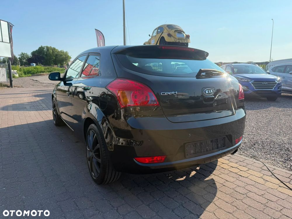 Kia ProCeed - 5