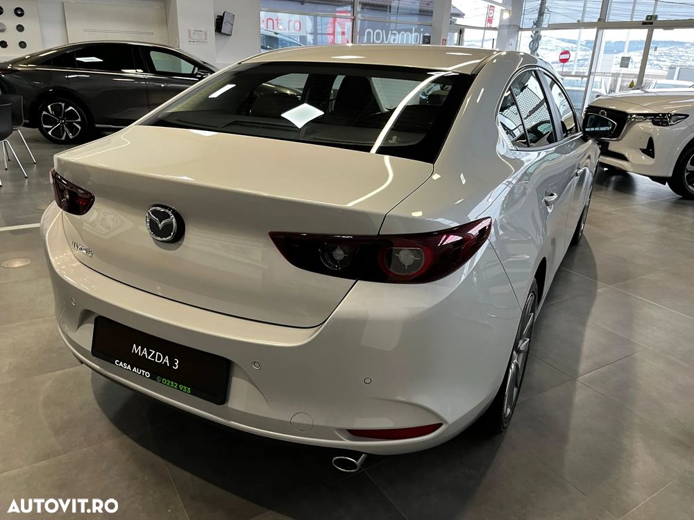 Mazda 3 e-Skyactiv G140 AT MHEV Center-Line - 4